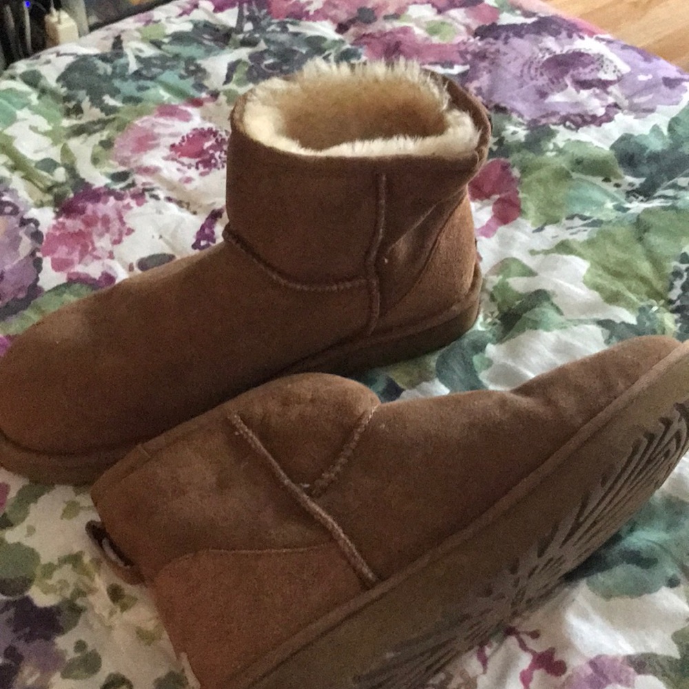 NWOT UGG boots
